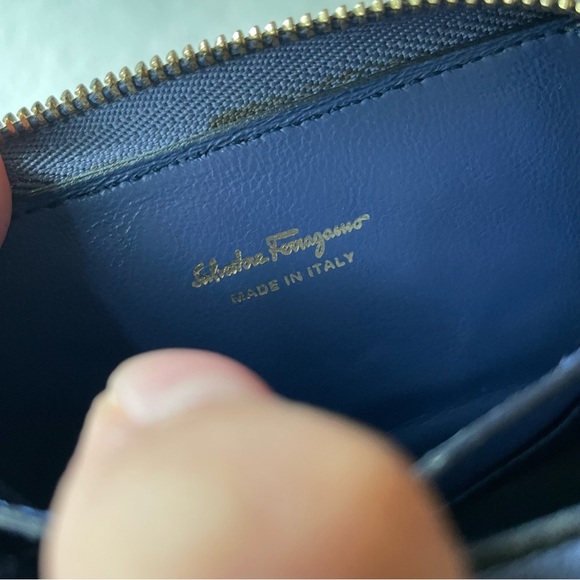 Salvatore Ferragamo zippy wallet - Picture 11 of 16